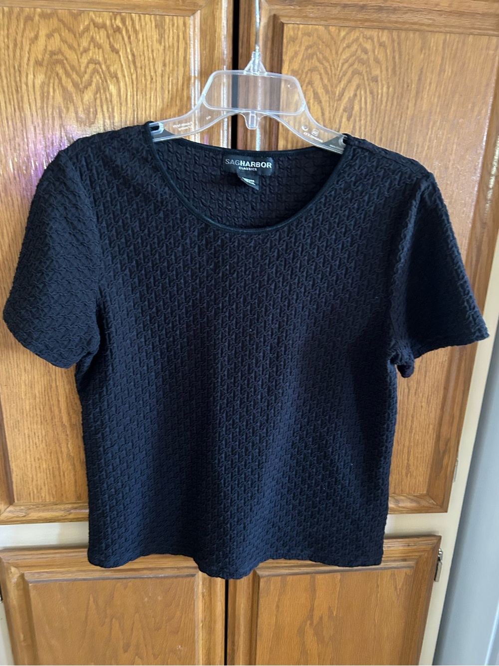 $8 Sag Harbor Black Textured Short Sleeve Knit Top